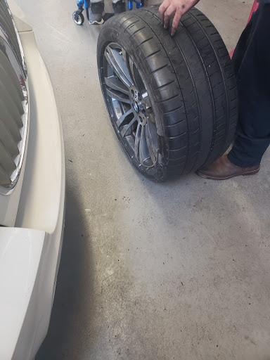 Auto Parts Store «Pep Boys Auto Parts & Service», reviews and photos, 3638 Cobb Pkwy N, Acworth, GA 30101, USA