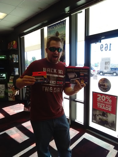 Video Game Store «GameStop», reviews and photos, 169 Eureka Towne Center Dr, Eureka, MO 63025, USA