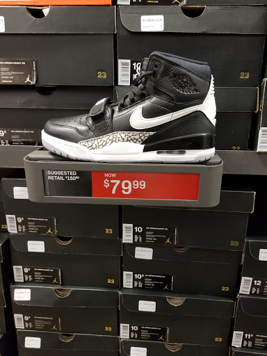 Sporting Goods Store «Nike Factory Store», reviews and photos, 1000 PA-611 #120, Tannersville, PA 18372, USA