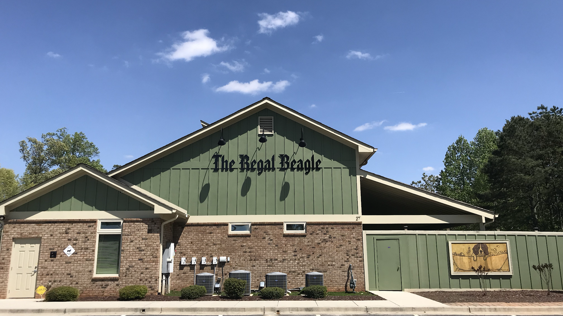 The Regal Beagle - Boarding, Grooming, Training & Bakery