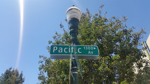 Clothing Store «Gap», reviews and photos, 1225 Pacific Ave, Santa Cruz, CA 95060, USA