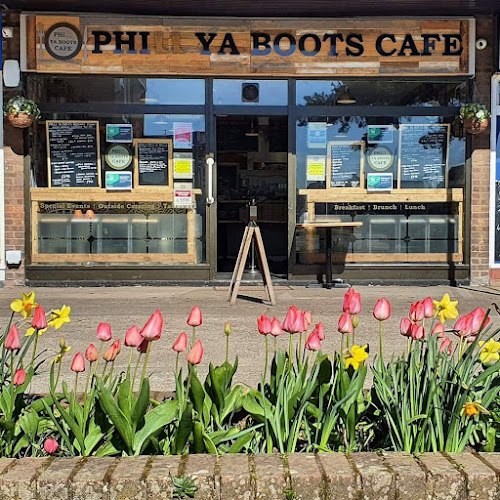 Phill Ya Boots Cafe
