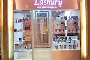 Lashury Eyelash Salon - Metro mall Praram 9 [Eyelash Lifting , Eyelash Extensions Salon ร้านต่อขนตา, ร้านลิฟติ้งขนตา] image