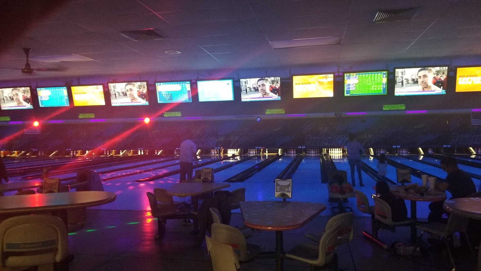 Bowlero Thousand Oaks