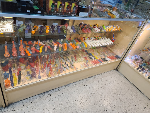 Tobacco Shop «Eric Smoke Shop», reviews and photos, 2270 N 75th Ave, Phoenix, AZ 85035, USA