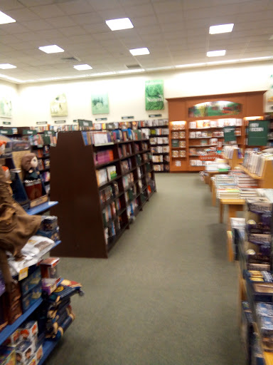 Book Store «Barnes & Noble», reviews and photos, 371 Putnam Pike, Smithfield, RI 02917, USA