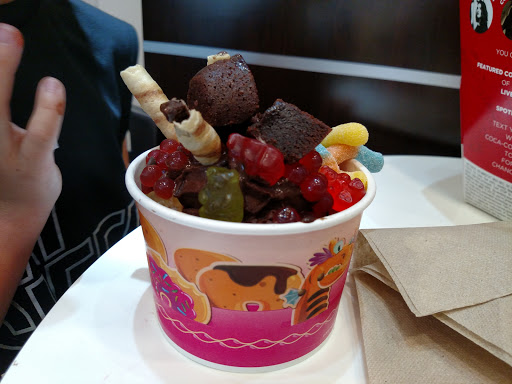 Frozen Yogurt Shop «Yogurtland», reviews and photos, 7211 Plaza Center Dr #140, West Jordan, UT 84084, USA