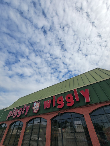 Grocery Store «Piggly Wiggly», reviews and photos, 3100 Washington Rd, East Point, GA 30344, USA