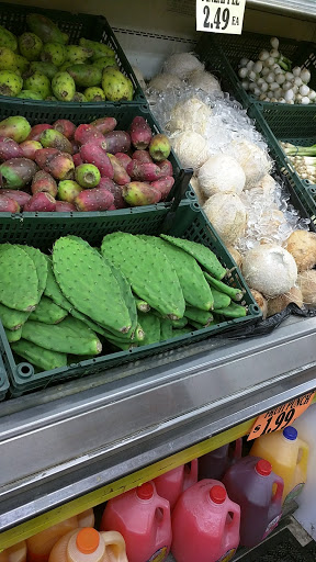 Grocery Store «El Toro Market», reviews and photos, 10775 Hole Ave, Riverside, CA 92505, USA