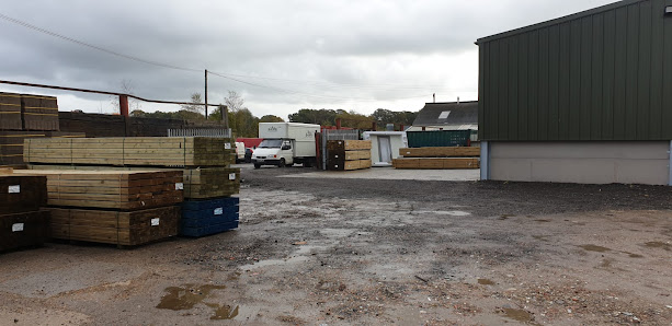 IQ Builders Merchant Ltd The Granary Rural Business Centre, 53 North St, Hellingly, Hailsham BN27 4DU