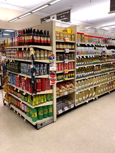 Grocery Store «Stop & Shop», reviews and photos, 1083 Inman Ave, Edison, NJ 08820, USA