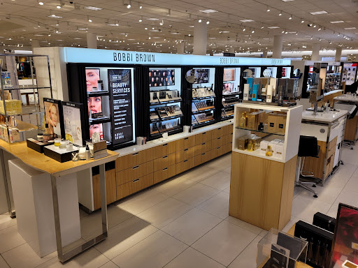 Shopping Mall «International Plaza and Bay Street», reviews and photos, 2223 N Westshore Blvd, Tampa, FL 33607, USA