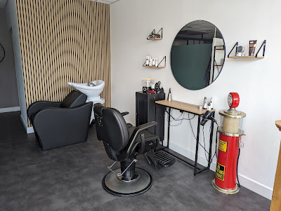 L'atelier LM Coiffure (colorations végétales, Barbier, coiffure mixte) à Angoulême