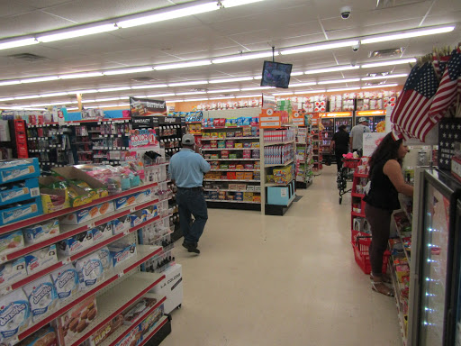 Dollar Store «FAMILY DOLLAR», reviews and photos, 2020 University Blvd E, Hyattsville, MD 20783, USA