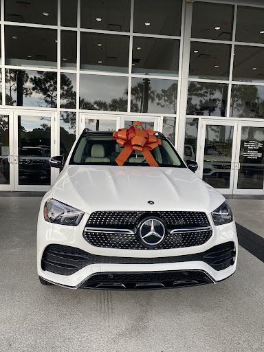 Mercedes Benz Dealer «Mercedes-Benz of Fort Myers», reviews and photos, 15461 S Tamiami Trail, Fort Myers, FL 33908, USA