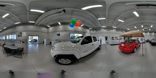 Used Car Dealer «West Herr Used Car Outlet», reviews and photos, 5535 Transit Rd, Williamsville, NY 14221, USA