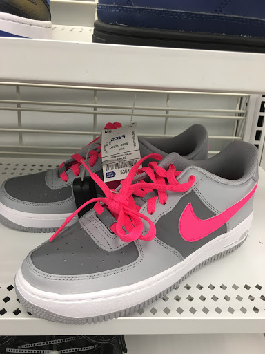 Clothing Store «Ross Dress for Less», reviews and photos, 2003 N Eastman Rd, Kingsport, TN 37660, USA