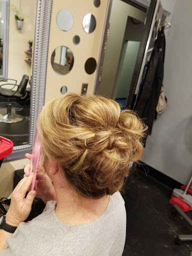 Hair Salon «Reflections Salon, Inc», reviews and photos, 2767 W Shaw Ave, Fresno, CA 93711, USA