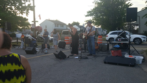 Community Center «Ross C DeJohn (Mayfield Heights) Community Center», reviews and photos, 6306 Marsol Rd, Cleveland, OH 44124, USA