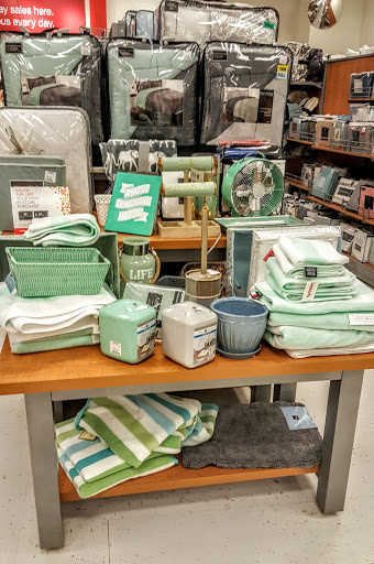 Department Store «T.J. Maxx», reviews and photos, 26050 Gratiot Ave, Roseville, MI 48066, USA