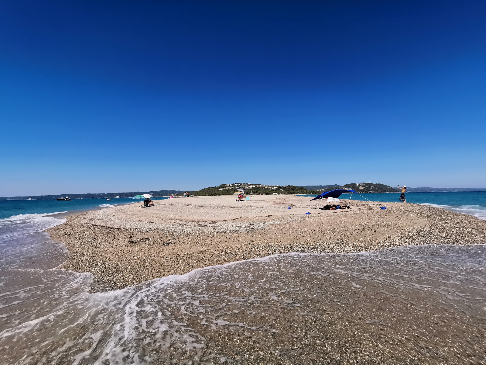 Φωτογραφία του Παραλία Ποσείδι άγρια περιοχή