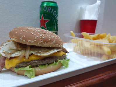 Comida y bebida