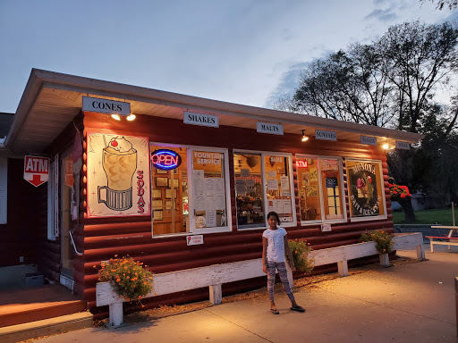 Ice Cream Shop «Monona Bait & Ice Cream Shop», reviews and photos, 4516 Winnequah Rd, Monona, WI 53716, USA