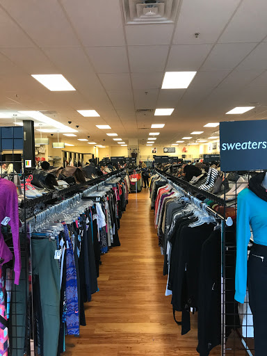 Used Clothing Store «Clothes Mentor», reviews and photos, 4420 Dixie Hwy #132, Louisville, KY 40216, USA