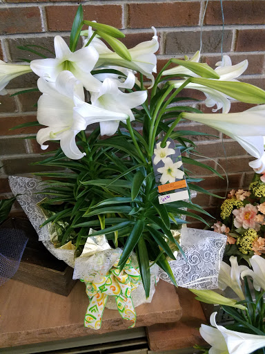 Florist «Alluring Floral and Event Planning», reviews and photos, 4475 Richfield Rd, Flint, MI 48506, USA