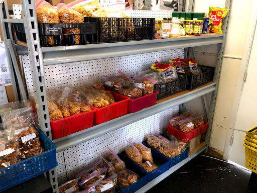 Indian Grocery Store «B & P Snacks», reviews and photos, 13440 T I Blvd #5, Dallas, TX 75243, USA