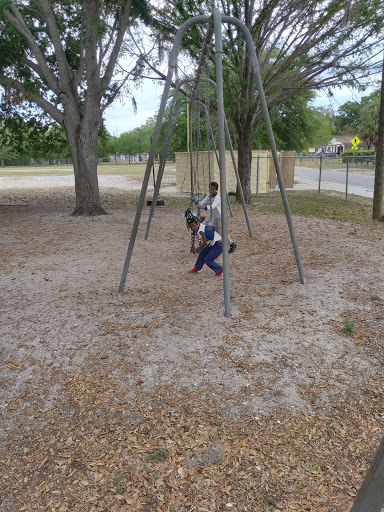 Community Center «Fair Oaks Park Community Center», reviews and photos, 5019 N 34th St, Tampa, FL 33610, USA