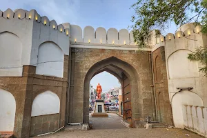 Paithan gate image