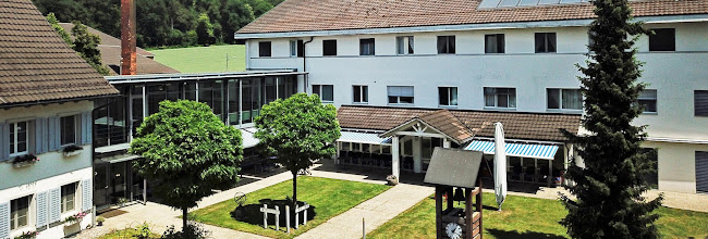 Wohnen und Pflege Peteracker AG - Pflegeheim