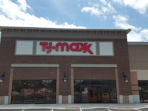 Shopping Mall «Town & Country Shopping Center», reviews and photos, 300 E Stroop Rd, Dayton, OH 45429, USA