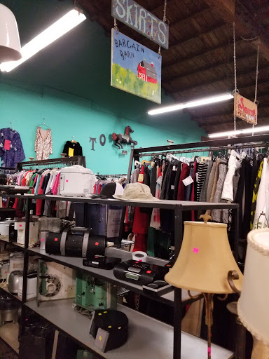 Thrift Store «Community Thrift», reviews and photos, 623 Valencia St, San Francisco, CA 94110, USA