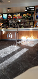 Photo n°45 de McDonald's Paris Orsel Sacré-Cœur à Paris ()