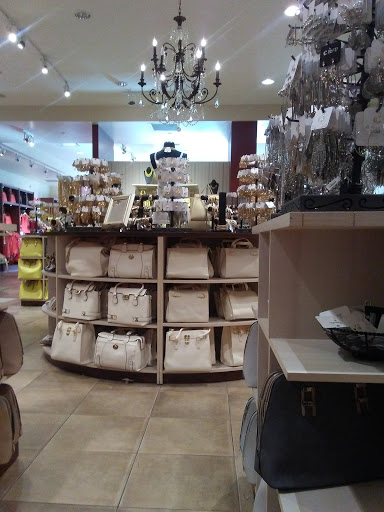 Charming Charlie, 3401 Dale Rd #656, Modesto, CA 95356, USA, 