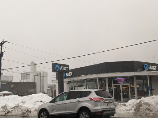 Cell Phone Store «AT&T», reviews and photos, 1018 Riverdale St, West Springfield, MA 01089, USA