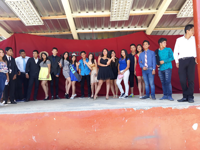 Opiniones de Colegio Bachillerato Chaguarpamba en Loja - Escuela