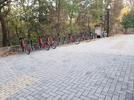 Recreation Center «Arlington Mill Community Center», reviews and photos, 909 S Dinwiddie St, Arlington, VA 22204, USA