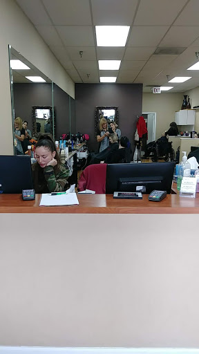 Shopping Mall «Feather Down Shopping Center», reviews and photos, 1258 Stabler Ln, Yuba City, CA 95993, USA