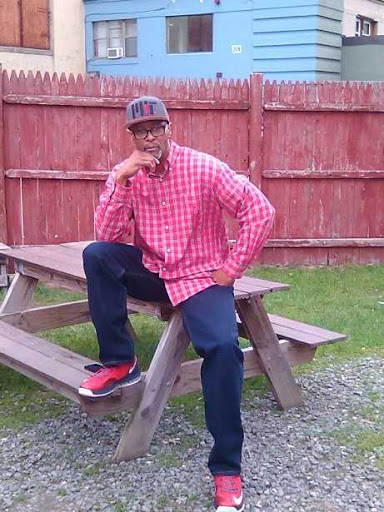 Moving and Storage Service «Two Men and a Truck», reviews and photos, 1816 S Briggs Ave, Durham, NC 27703, USA