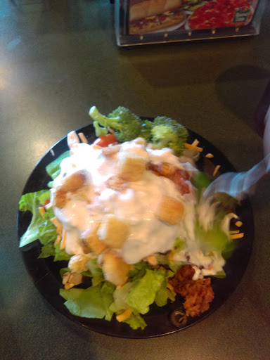 Pizza Restaurant «Round Table Pizza», reviews and photos, 10389 SE 82nd Ave, Happy Valley, OR 97086, USA