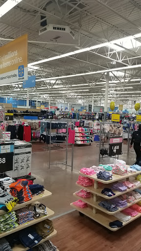 Department Store «Walmart Supercenter», reviews and photos, 35 Plaza Dr, Tamaqua, PA 18252, USA