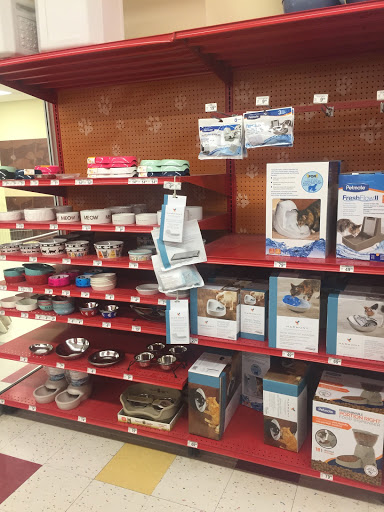 Pet Supply Store «Petco Animal Supplies», reviews and photos, 300 Hylan Dr, Rochester, NY 14623, USA