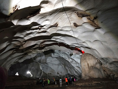 Gua Sireh (Sireh Cave Complex)