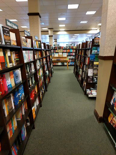 Book Store «Barnes & Noble», reviews and photos, 2614 Central Park Ave, Yonkers, NY 10710, USA
