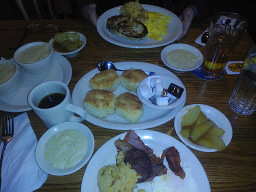 American Restaurant «Cracker Barrel Old Country Store», reviews and photos, 5035 Hinkleville Rd, Paducah, KY 42001, USA