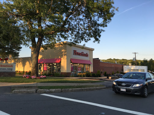 HomeGoods, 210 Needham St, Newton, MA 02461, USA, 