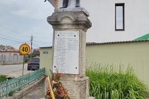 Monumentul Eroilor Bradu De Jos image